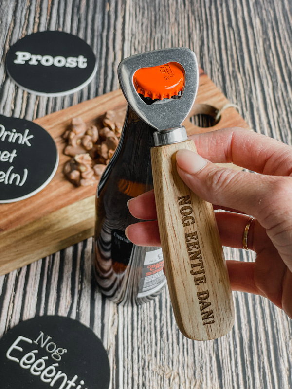 Houten bieropener - Nog eentje dan!
