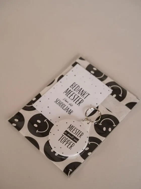 bedankt meester jij bent een topper cadeautje - sleutelhanger, zakspiegeltje of magneet