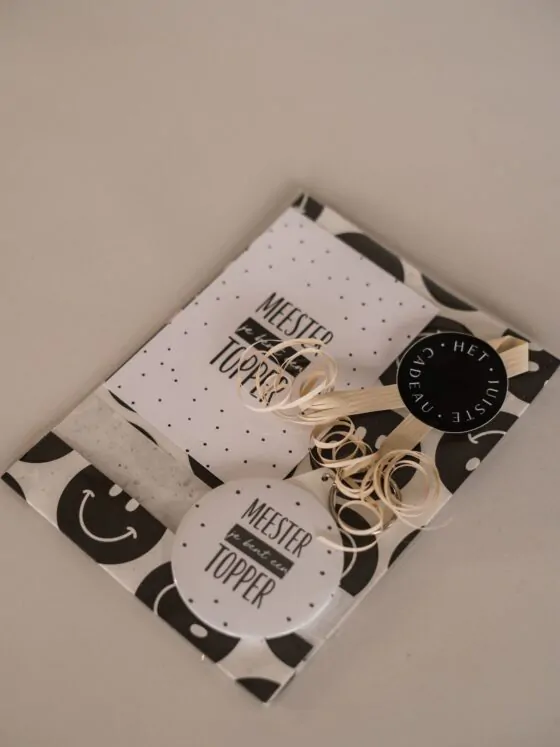 bedankt meester jij bent een topper cadeautje - sleutelhanger, zakspiegeltje of magneet