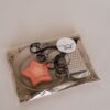 Sint cadeautje - Heerlijk ruikend amberblokje, schaaltje & rasp Sint cadeautje - Heerlijk ruikend amberblokje, schaaltje & rasp