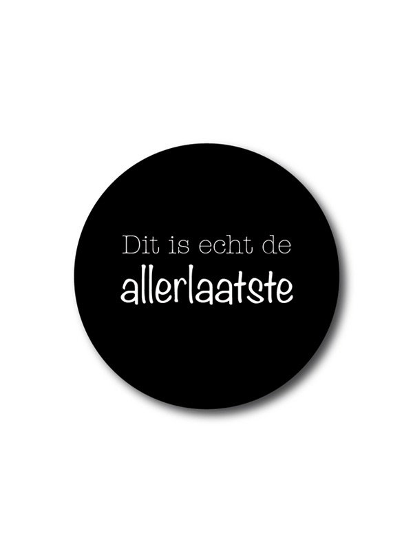 Kerstpakket - Bier, opener, onderzetters, chips, dip, servetten, & kaartspel