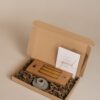 Brievenbus cadeau jij bent goud waard - Set gouden potlood kaarsen & kandelaar Brievenbus cadeau jij bent goud waard - Set gouden potlood kaarsen & kandelaar