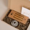 Brievenbus cadeau jij bent goud waard - Set gouden potlood kaarsen & kandelaar Brievenbus cadeau jij bent goud waard - Set gouden potlood kaarsen & kandelaar