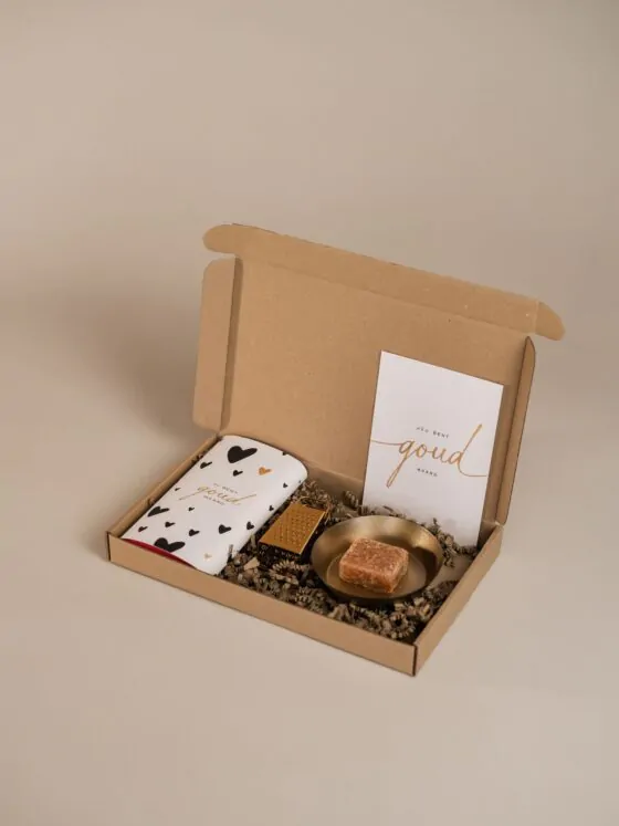 Brievenbus cadeau jij bent goud waard - Amberblokje, schaaltje, rasp & chocolade