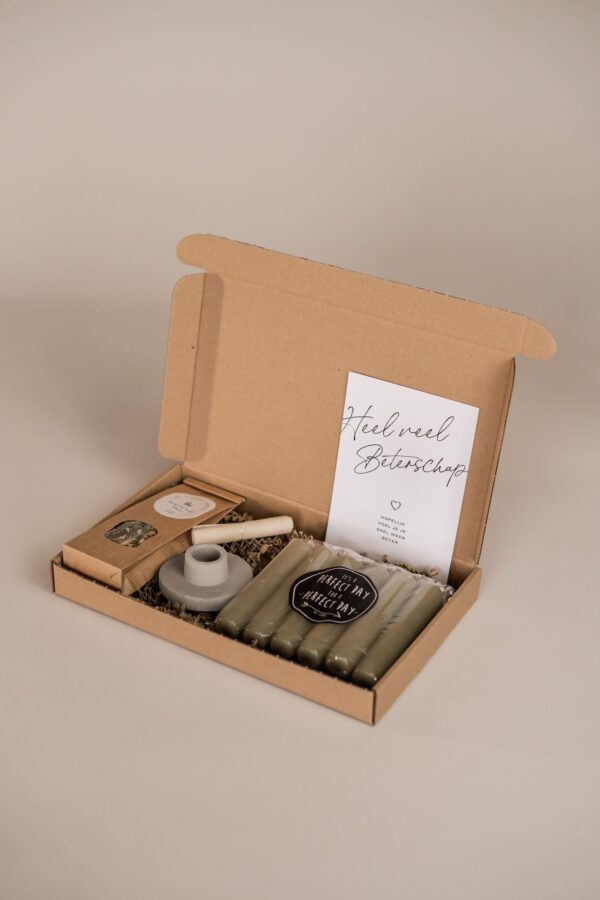 Beterschap brievenbus cadeau, kaarsen, kandelaar, thee