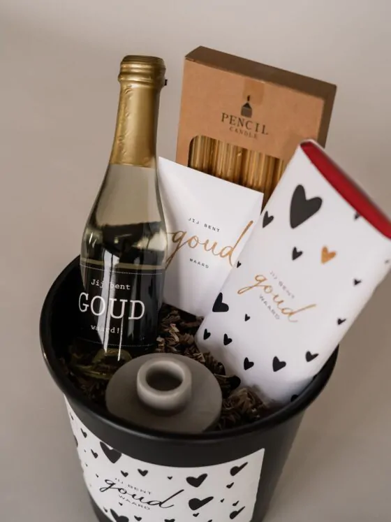 jij bent goud waard cadeau emmer - gevuld