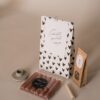 Cadeaupakket een cadeautje speciaal voor jou - kaarsen, kandelaar en thee Cadeaupakket een cadeautje speciaal voor jou - kaarsen, kandelaar en thee