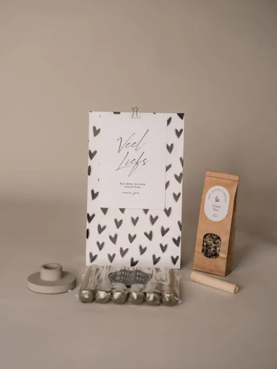 Cadeaupakket veel liefs - Kandelaar, kaarsen & thee