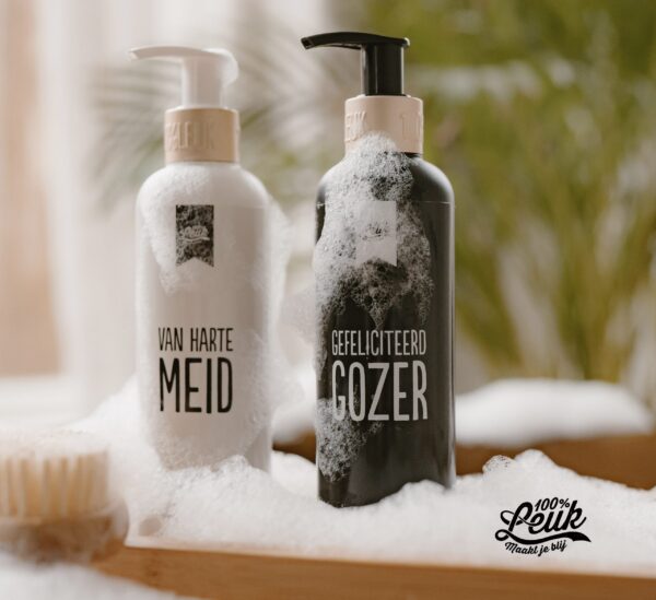 van harte meid shampoo - vrouwencadeau + gefeliciteerd gozer - shampoo - mannencadeau van harte meid shampoo - vrouwencadeau + gefeliciteerd gozer - shampoo - mannencadeau