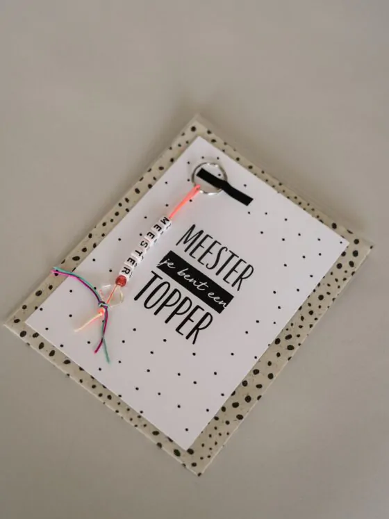 Meester cadeau - Sleutelhanger meester + ansichtkaart