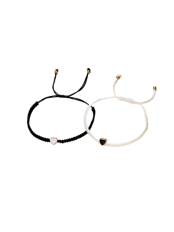 armbandjes zwart en wit met een hartje