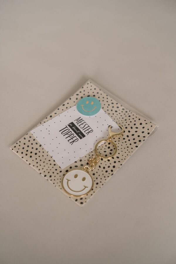 Meester cadeautje je bent een topper - Sleutelhanger smile & kaartje
