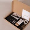 jij bent goud waard brievenbus cadeau - etui, notitieblok, pen, handcreme, washitape