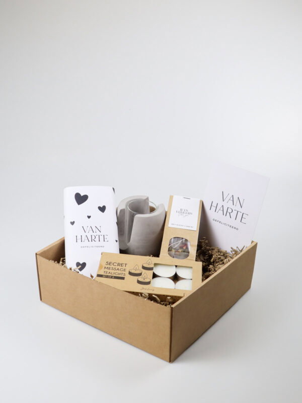 Van harte gefeliciteerd cadeaupakket met waxinelichthouder