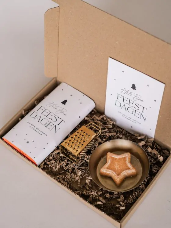 Brievenbus kerstcadeau - Amberblokje, schaaltje, rasp & chocolade