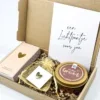 Brievenbus Cadeau een lichtpuntje voor jou - Geurkaars, lucifers & pin hartje Brievenbus Cadeau een lichtpuntje voor jou - Geurkaars, lucifers & pin hartje