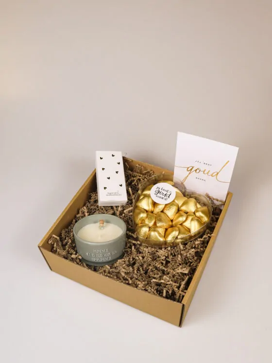 Cadeaupakket Jij bent goud waard – Kaars, lucifers & chocolade