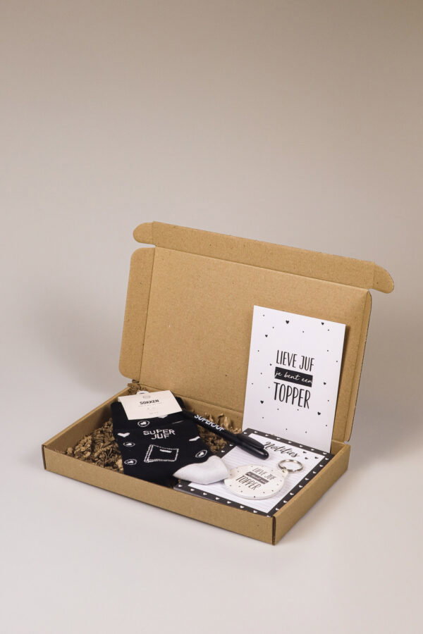 Brievenbus cadeau juf – sokken, pen, sleutelhanger & meer