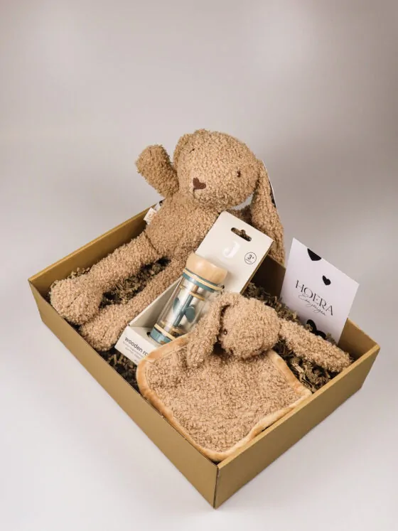 Kraampakket jongen met speendoekje, knuffel en rammelaar Kraampakket jongen met speendoekje, knuffel en rammelaar
