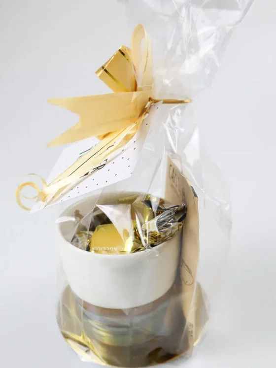 Meestercadeau met Zusss mok, koffie en chocolade – Bedankt meester
