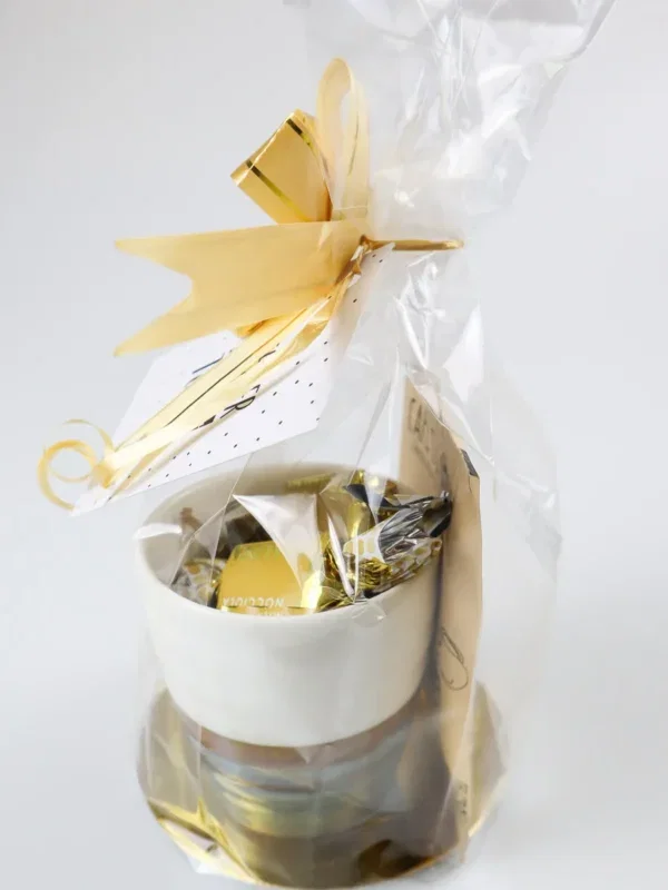 Meestercadeau met Zusss mok, koffie en chocolade – Bedankt meester