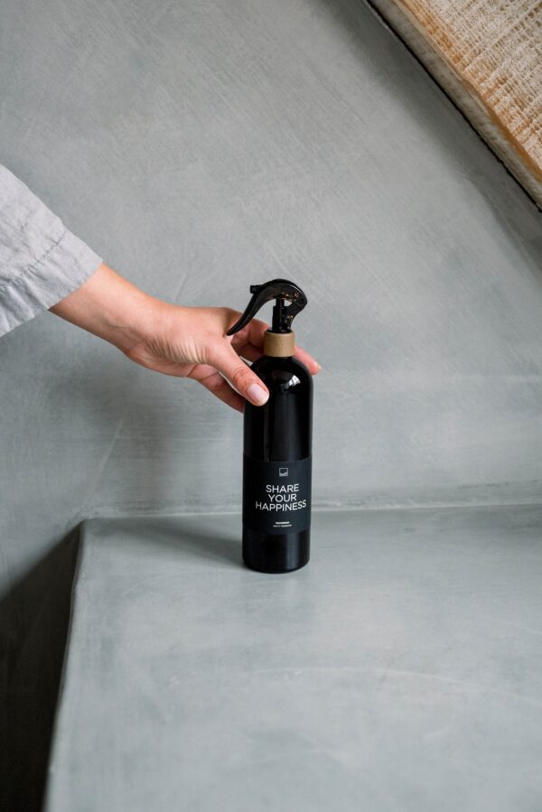 Roomspray Leeff - Share your happiness Roomspray Leeff - Share your happiness