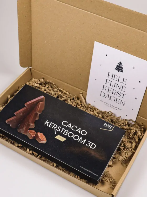 Brievenbus kerstcadeau met 3D kerstboom chocolade