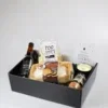 Kerst cadeaupakket met bier en snacks – Stoer en feestelijk Kerst cadeaupakket met bier en snacks – Stoer en feestelijk