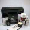 Kerst cadeaupakket met mok, sojakaars & complimentenkaartjes