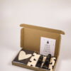 geurzakje, etui, lippenbalsem en handcreme-4 Brievenbus kerstcadeau met handcrème, lippenbalsem en etui