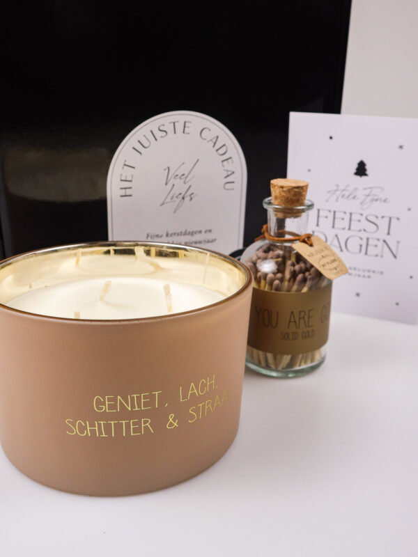 kerst - xxl sojakaars, lucifers-3 Kerst cadeaupakket met XXL geurkaars en lucifers – warm, stijlvol & feestelijk