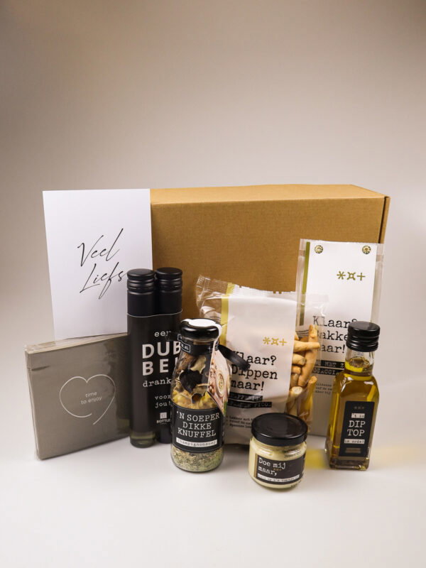 soep dikke knuffel, dubbel wijn, brooddippers, aioli, focaccia, olie-2 veel liefs cadeaupakket met soep, wijn & borrelhapjes