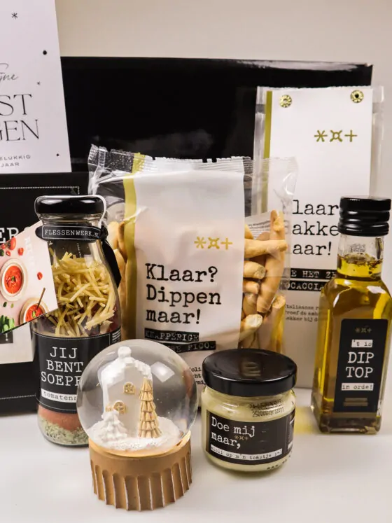 kerst cadeaupakket met soep, dips & feestelijke bites