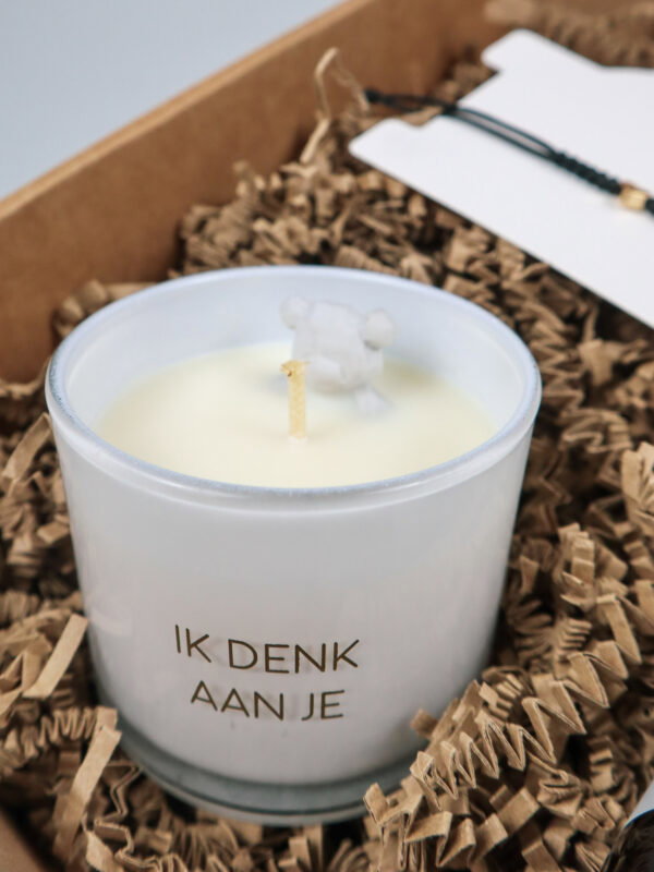 1x pakket, sterkte, handzeep, kaars my flame, armbandje-2 Cadeaupakket Sterkte – Handzeep, Sojakaars & Armbandje