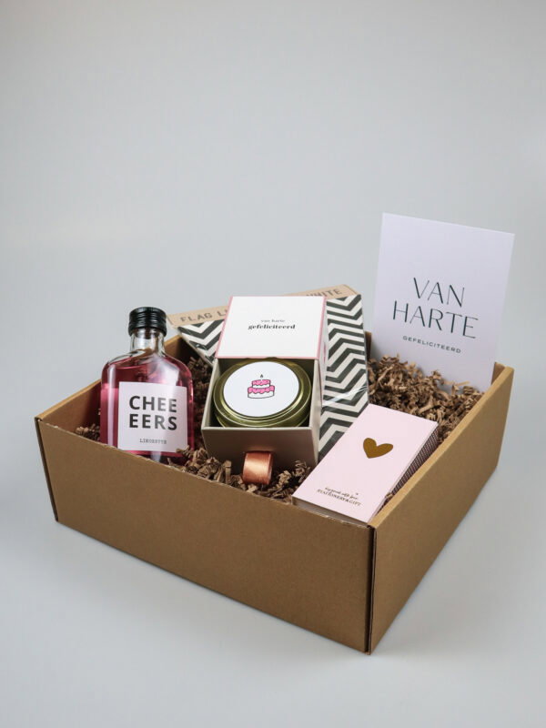 Cadeaupakket Van Harte Gefeliciteerd – Likorette, Geurkaars & Feestpakket Zusss