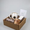 Veel Liefs cadeaupakket met Tiramisu chocofondue, mok en waxinelichtjes Veel Liefs cadeaupakket met Tiramisu chocofondue, mok en waxinelichtjes