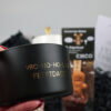 Kerst Cadeaupakket met Zusss Mok, Chocoladereep en Glazen Kerstbal Kerst Cadeaupakket met Zusss Mok, Chocoladereep en Glazen Kerstbal