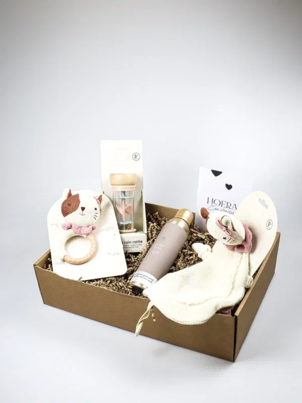 Baby cadeaupakket Jill – Lief, roze en verrassend compleet - Jollein