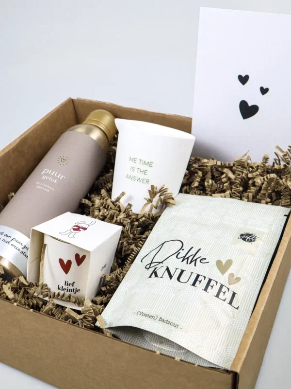 Cadeaupakket Dikke Knuffel – Ontspannen en genieten voor een aanstaande mama