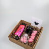 Cadeaupakket Vol Liefde – Met Wijn, Geurbrander, Waxinelichtjes & Amberblokjes