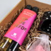 Cadeaupakket Vol Liefde – Met Wijn, Geurbrander, Waxinelichtjes & Amberblokjes