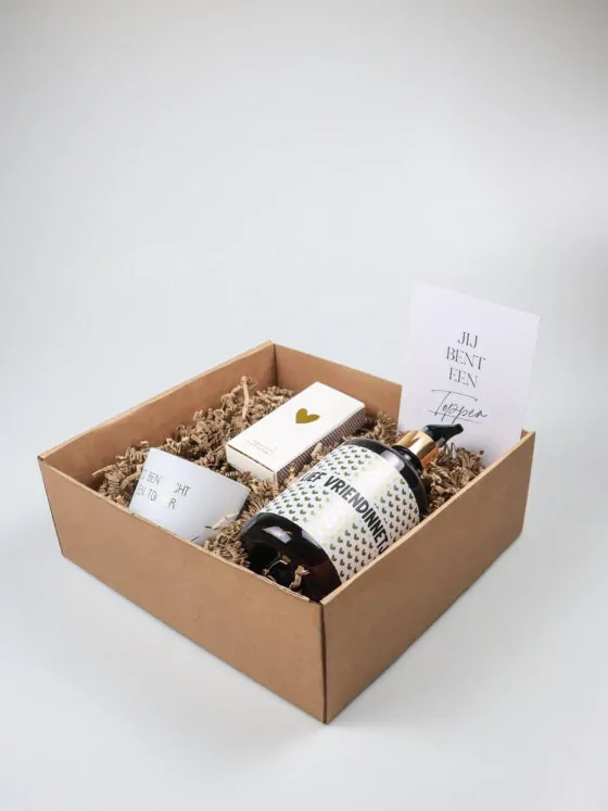 Cadeaupakket Jij bent echt een Topper – Handzeep, sojakaars & lucifers Cadeaupakket Jij bent echt een Topper – Handzeep, sojakaars & lucifers