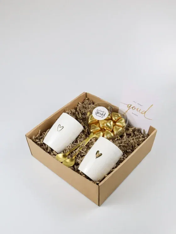Cadeaupakket Jij Bent Goud Waard – Met Zusss mokken, lepels & chocolade