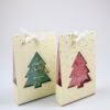 Geurzakjes Kerstboom – Feestelijk verpakt– Spiced Berry & Winter Tree Geurzakjes Kerstboom rood – Feestelijk verpakt per 2 – Spiced Berry