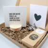 Brievenbus cadeau Bestie – Tegeltje, losse thee, theelepel & kaartenhouder