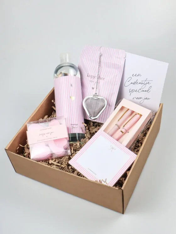 Cadeaupakket speciaal voor jou – Luxe verwenpakket met thee, pennen & wellness