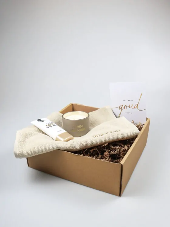 Cadeaupakket Jij Bent Goud Waard – Handcrème, kaars & gastendoekje Cadeaupakket Jij Bent Goud Waard – Handcrème, kaars & gastendoekje
