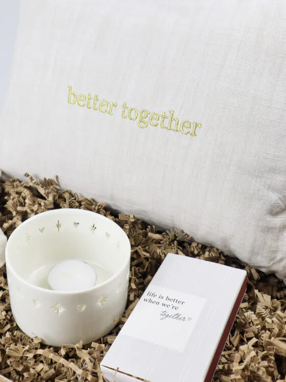 Cadeaupakket Better Together - Kussen & lichtjes