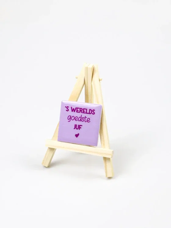 Magneet tegeltje – ’s Werelds Goedste Juf (Excl. houten ezel)