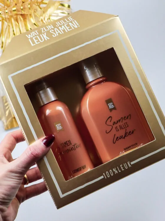 Luxe cadeauzak wat zijn jullie leuk samen - Roomspray en handzeep